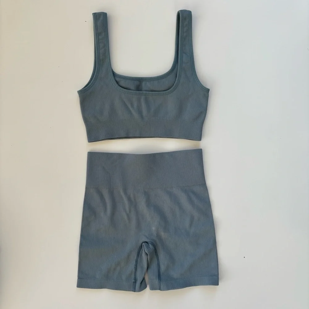 Women's Work out Sets Sage Green White LOT OF TWO sets Stretchy Size XS